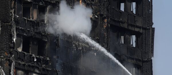 伦敦高层公寓楼大火 - 俄罗斯卫星通讯社