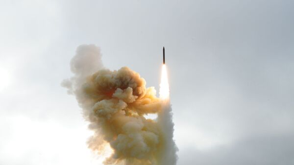 美国将多管火箭炮系统从约旦部署到了叙利亚南部 - 俄罗斯卫星通讯社