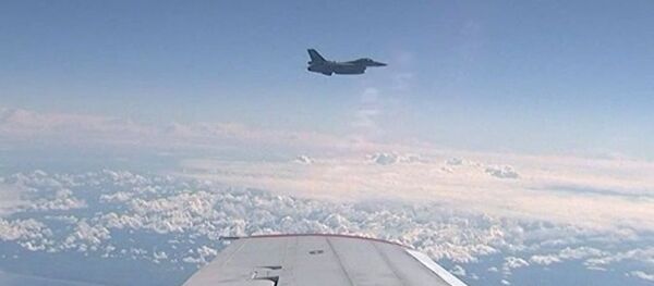 北約飛機一晝夜間第二次在波羅的海上空跟隨俄防長座機 - 俄羅斯衛星通訊社