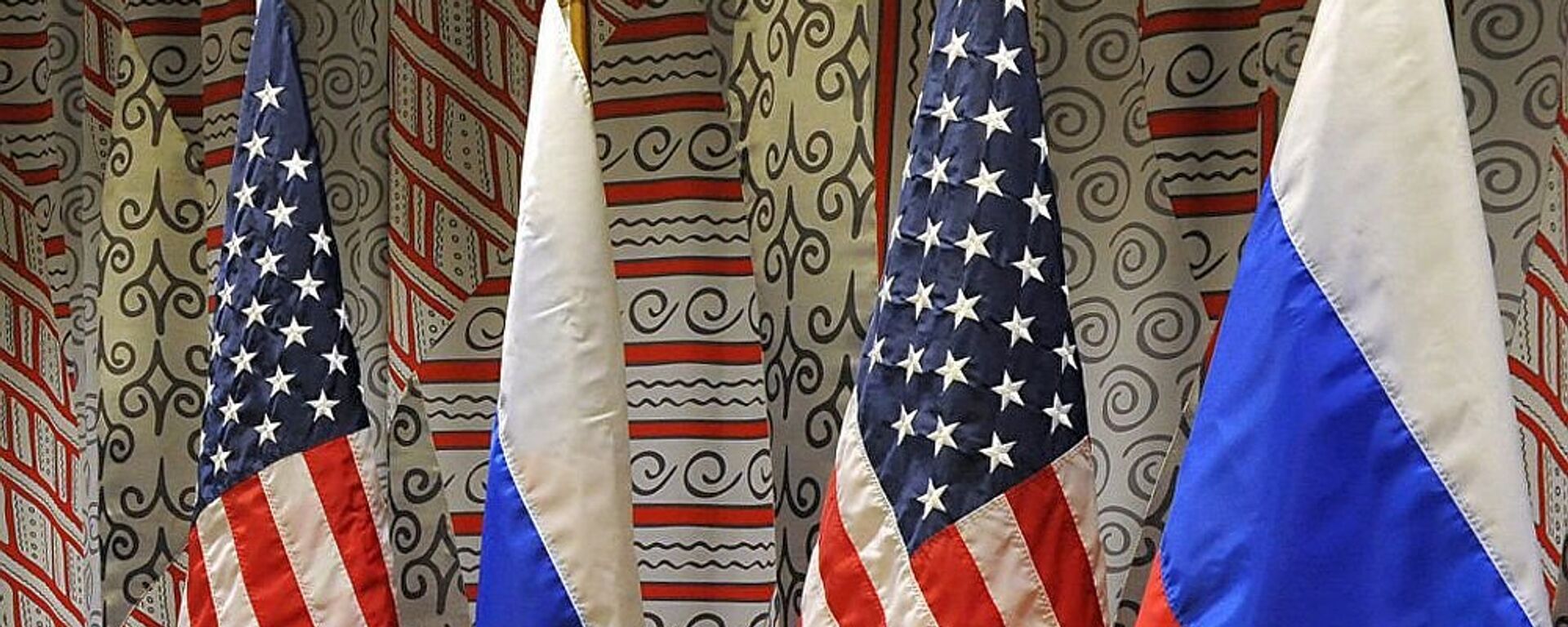Флаги России и США - 俄罗斯卫星通讯社, 1920, 26.10.2021