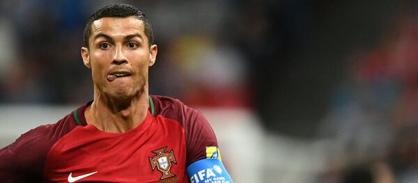 Криштиану Роналду (Португалия) во время матча 1/2 финала Кубка конфедераций-2017 по футболу между сборными Португалии и Чили - 俄罗斯卫星通讯社