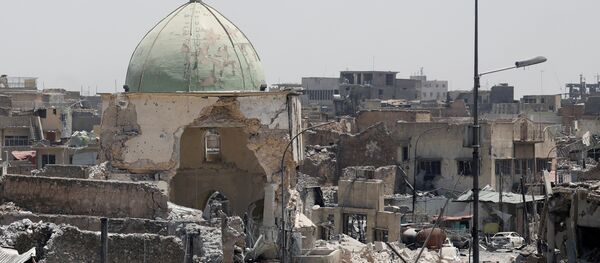 伊拉克军队在底格里斯河畔摩苏尔历史城区竖立起国旗 伊拉克军队在底格里斯河畔摩苏尔历史城区竖立起国旗 - 俄罗斯卫星通讯社