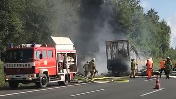 德国交通部：在烧毁的旅游大巴车中找到11具遗体 - 俄罗斯卫星通讯社