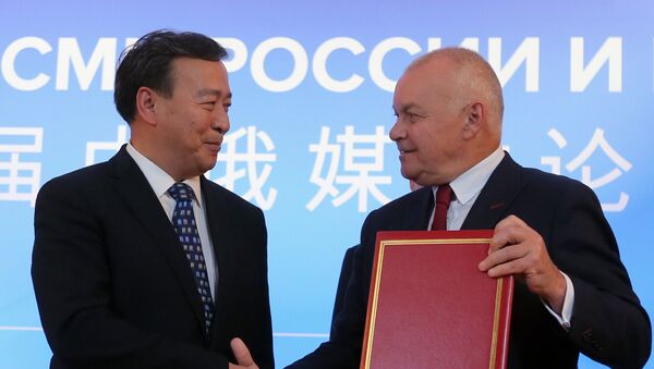 俄卫星通讯社分别与新华社和广东广播电视台签署合作协议 - 俄罗斯卫星通讯社