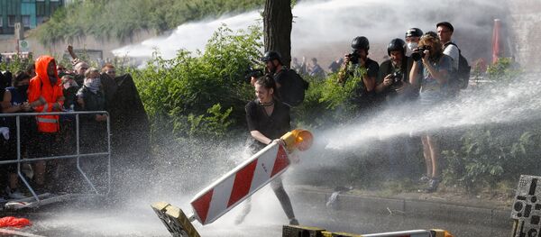 漢堡G20峰會騷亂期間有2名俄公民被逮捕 - 俄羅斯衛星通訊社