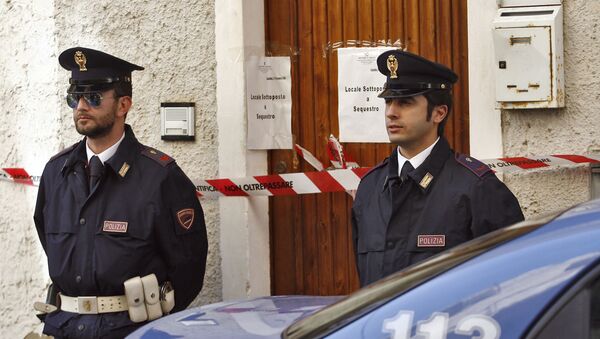 Итальянские полицейские на Сицилии - 俄罗斯卫星通讯社