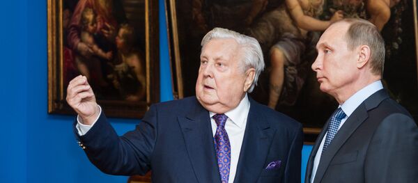 俄罗斯总统普京和著名画家伊利亚·格拉祖诺夫/资料图片/ 俄罗斯总统普京和著名画家伊利亚·格拉祖诺夫/资料图片/ - 俄罗斯卫星通讯社