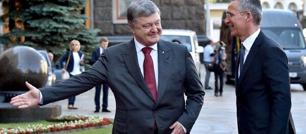 烏克蘭總統波羅申科與北約秘書長斯托爾滕貝格 烏克蘭總統波羅申科與北約秘書長斯托爾滕貝格 - 俄羅斯衛星通訊社