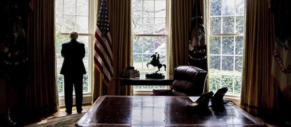 特朗普亲信与俄代表的会面“散发着勾结的味道” 特朗普亲信与俄代表的会面“散发着勾结的味道” - 俄罗斯卫星通讯社