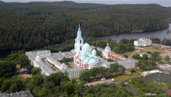 普京视察位于拉多加湖上的瓦拉姆岛 - 俄罗斯卫星通讯社