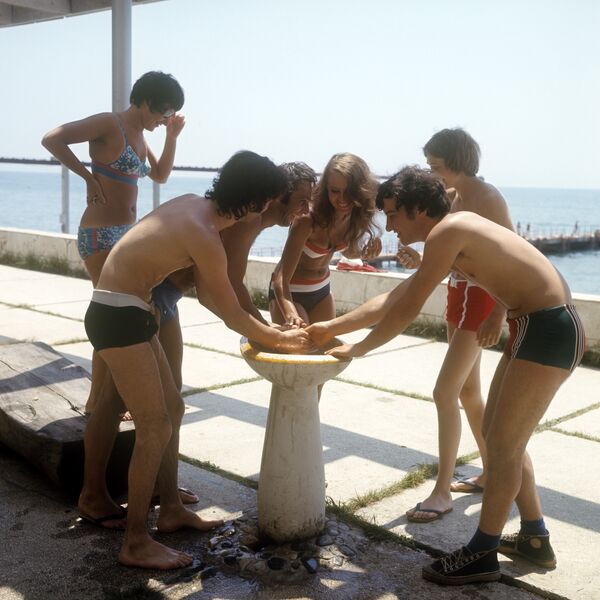 “衛星”國際青年夏令營，1973年。 - 俄羅斯衛星通訊社