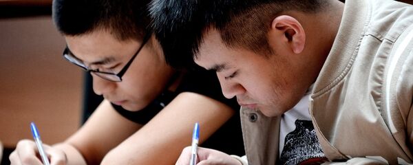 中国留学生 - 俄罗斯卫星通讯社