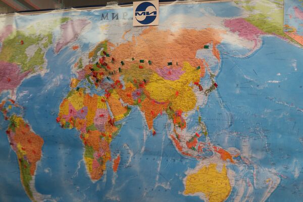 图上:绿色小旗--设有技术维护中心的国家;红色小旗--进口米系列直升机的国家 图上:绿色小旗--设有技术维护中心的国家;红色小旗--进口米系列直升机的国家 - 俄罗斯卫星通讯社