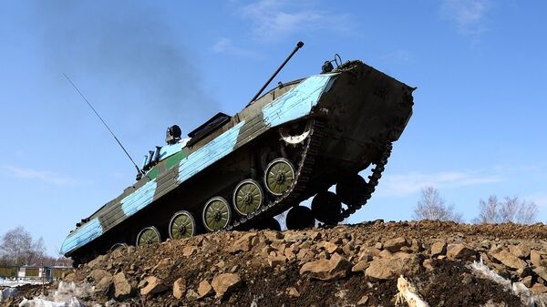 BMP2战车 - 俄罗斯卫星通讯社