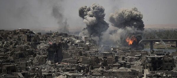 普京呼吁西方调查炮击摩苏尔和拉卡平民事件 普京呼吁西方调查炮击摩苏尔和拉卡平民事件 - 俄罗斯卫星通讯社