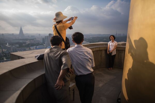尽管朝鲜经常被列入外国游客最危险国家名单中，但许多人还是被这个国家不可复制的独特性所吸引 - 俄罗斯卫星通讯社