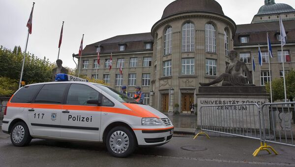 Police near the main building of the University of Zurich - 俄羅斯衛星通訊社