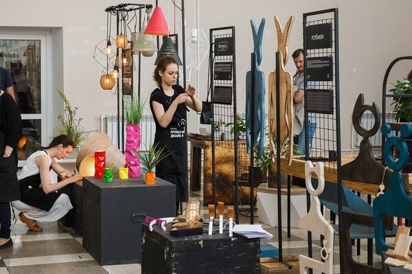 莫斯科舉行工業設計節 木制潔具受追捧 - 俄羅斯衛星通訊社