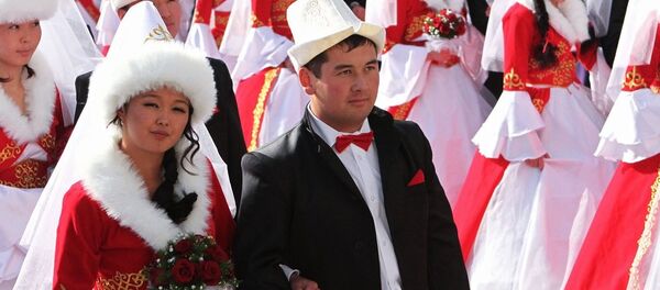 民调：吉尔吉斯斯坦三分之二公民反对一夫多妻制 - 俄罗斯卫星通讯社