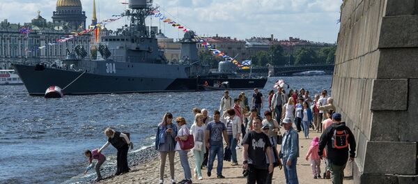 普京邀请各国参加彼得堡海军节大阅兵 - 俄罗斯卫星通讯社