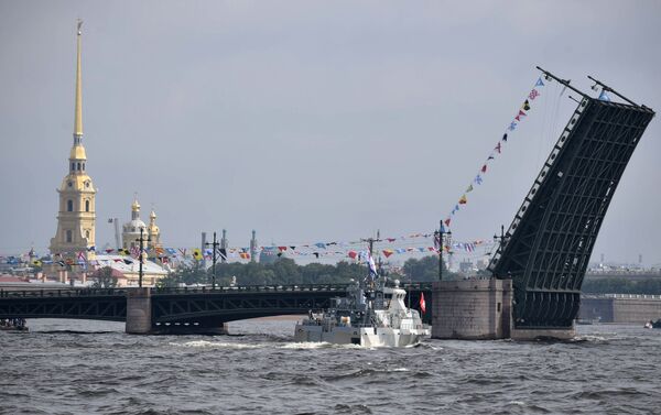 聖彼得堡慶祝海軍日 - 俄羅斯衛星通訊社