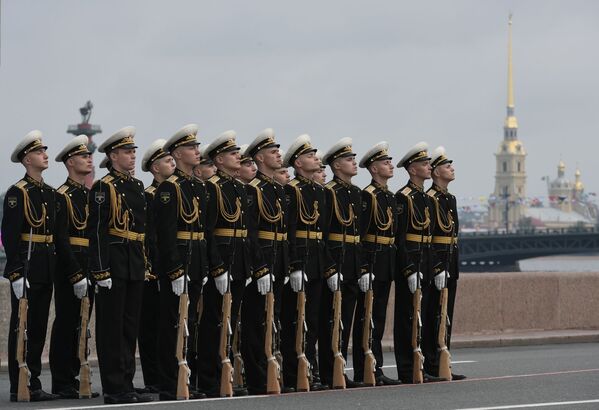聖彼得堡慶祝海軍日 - 俄羅斯衛星通訊社