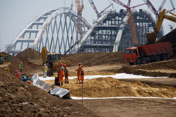 通往刻赤海峡大桥的在建公路 - 俄罗斯卫星通讯社