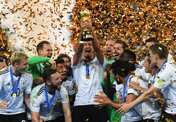 德国队队员在2017联合会杯颁奖仪式上 - 俄罗斯卫星通讯社