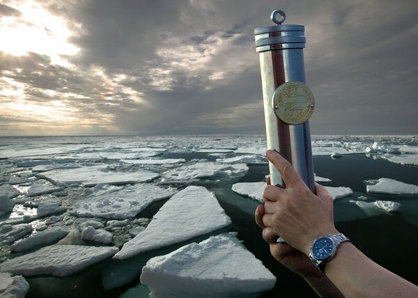 2007年8月,人类首次抵达北冰洋北极海底。 2007年8月,人类首次抵达北冰洋北极海底。 - 俄罗斯卫星通讯社