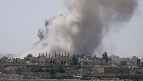 媒體：國際聯盟使用磷彈對敘利亞拉卡進行轟炸 - 俄羅斯衛星通訊社