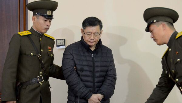 South Korea-born Canadian pastor Hyeon Soo Lim stands during his trial at a North Korean court - 俄羅斯衛星通訊社