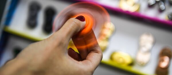 日本機器製造商製造出世界上旋轉時間最長的指尖陀螺 - 俄羅斯衛星通訊社