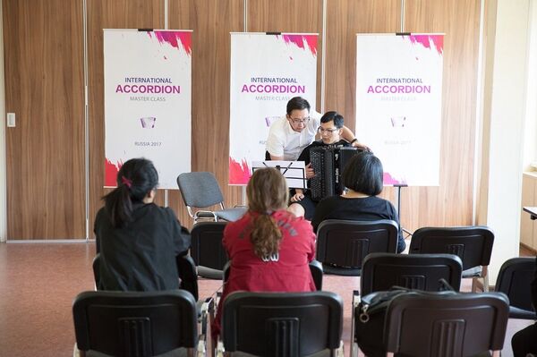 音樂大師班奏響中俄美好樂章 音樂大師班奏響中俄美好樂章 - 俄羅斯衛星通訊社