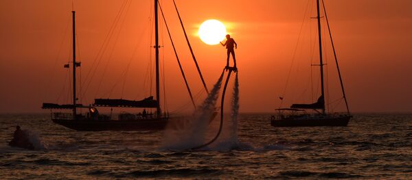 Флайбордист на фестивале экстремальных видов спорта Extreme Крым - 2017 - 俄罗斯卫星通讯社