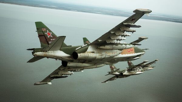 俄蘇-25戰機巡航刻赤海峽應對烏海軍行動 - 俄羅斯衛星通訊社