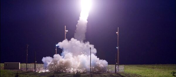 A Terminal High Altitude Area Defense (THAAD) interceptor is launched - 俄罗斯卫星通讯社