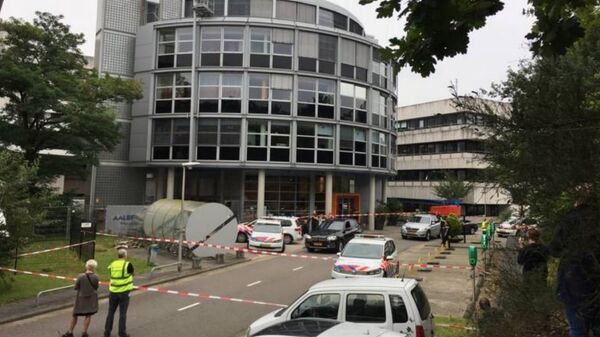 荷蘭警方已將劫持人質的男子逮捕，被挾持女子獲救 - 俄羅斯衛星通訊社