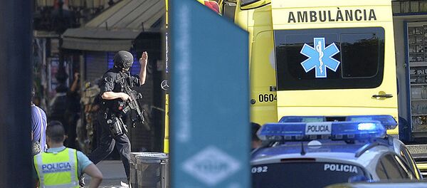 警方：巴塞羅那恐襲致100多人受傷 - 俄羅斯衛星通訊社