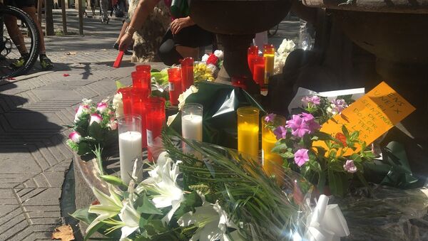 西班牙全國默哀一分鐘悼念恐襲遇難者 - 俄羅斯衛星通訊社
