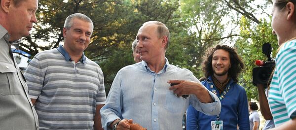 普京不认为自己是世界上最大乐团的艺术总监 称习近平是 普京不认为自己是世界上最大乐团的艺术总监 称习近平是 - 俄罗斯卫星通讯社