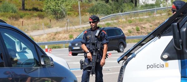 媒体:巴塞罗那恐袭嫌疑人经波盖利亚市场逃离犯罪现场 媒体:巴塞罗那恐袭嫌疑人经波盖利亚市场逃离犯罪现场 - 俄罗斯卫星通讯社