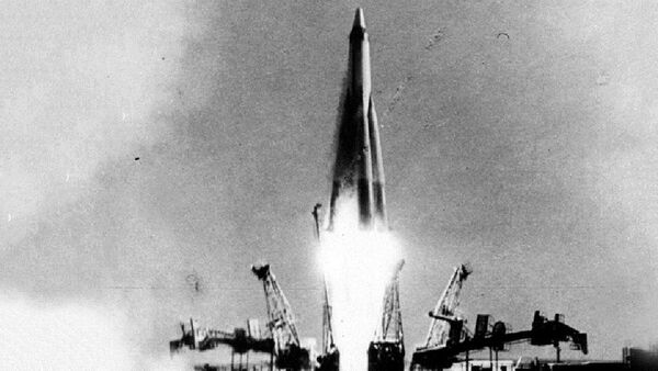 Запуск ракеты Р-7 - 俄罗斯卫星通讯社