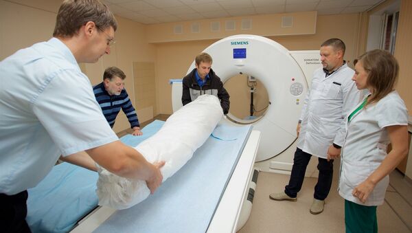 俄医务人员对艾尔米塔什古埃及木乃伊进行CT扫描 - 俄罗斯卫星通讯社