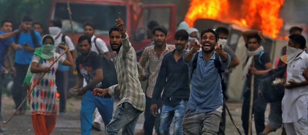 Беспорядки в Индии Беспорядки в Индии - 俄羅斯衛星通訊社