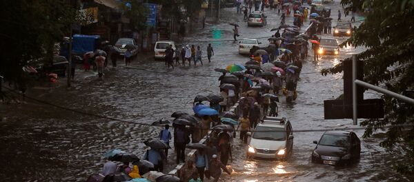 印度孟买暴雨 - 俄罗斯卫星通讯社
