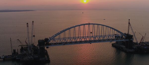 克里米亞鐵路拱橋吊裝視頻公開 - 俄羅斯衛星通訊社