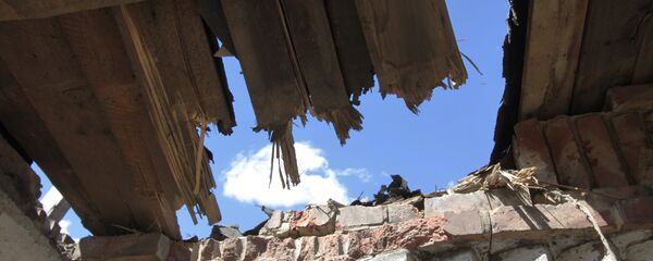 Артобстрел поселка Александровка в Донецкой области - 俄羅斯衛星通訊社