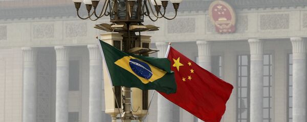 Brazilian and Chinese national flags flutter in front of the Great Hall of the People - 俄羅斯衛星通訊社