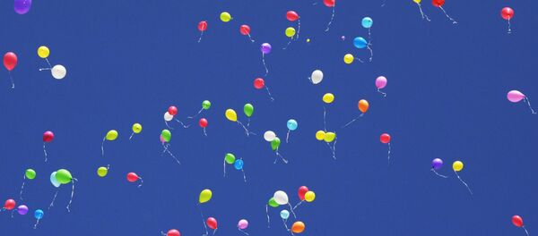 生态学家呼吁毕业生不要放气球庆祝以免污染环境 - 俄罗斯卫星通讯社