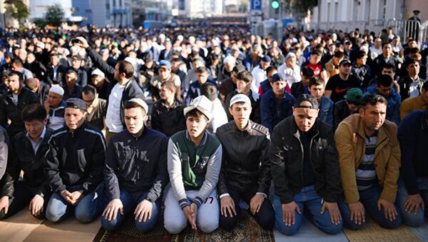俄内政部：莫斯科20多万穆斯林参加古尔邦节庆祝活动 - 俄罗斯卫星通讯社
